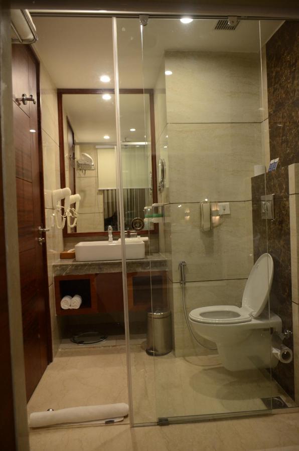 Viraj Sarovar Portico Jammu Buitenkant foto